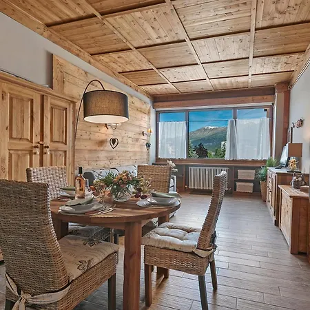 Apartman Charming Sportinia - Happy