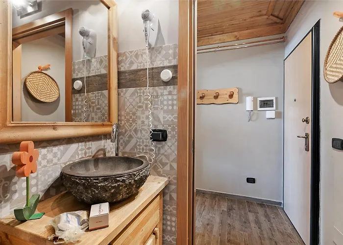 Charming Sportinia - Happy